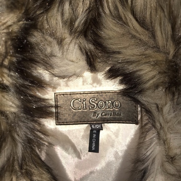 Adorable Faux Fur Vest - Picture 2 of 4